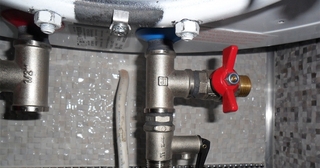 Установка накопительного водонагревателя в Ханты-Мансийске от Мастер24 — профессионально и недорого, цена от 1327 руб